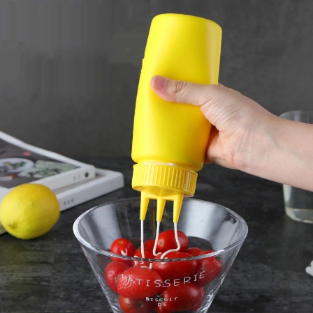 3 Nozzle Squeeze Bottle 2Pcs 450Ml Three-Hole Squeeze Bottle Twist Cap Food Grade Pe Plastic Ketchup Mustard Sauces Oil Bottles Kitchen Gadgets