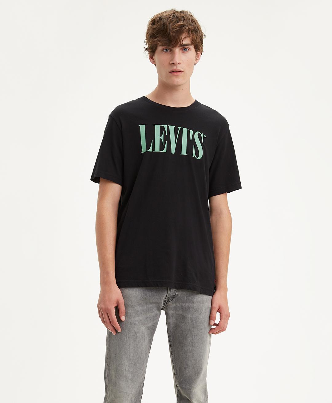 relaxed graphic tees