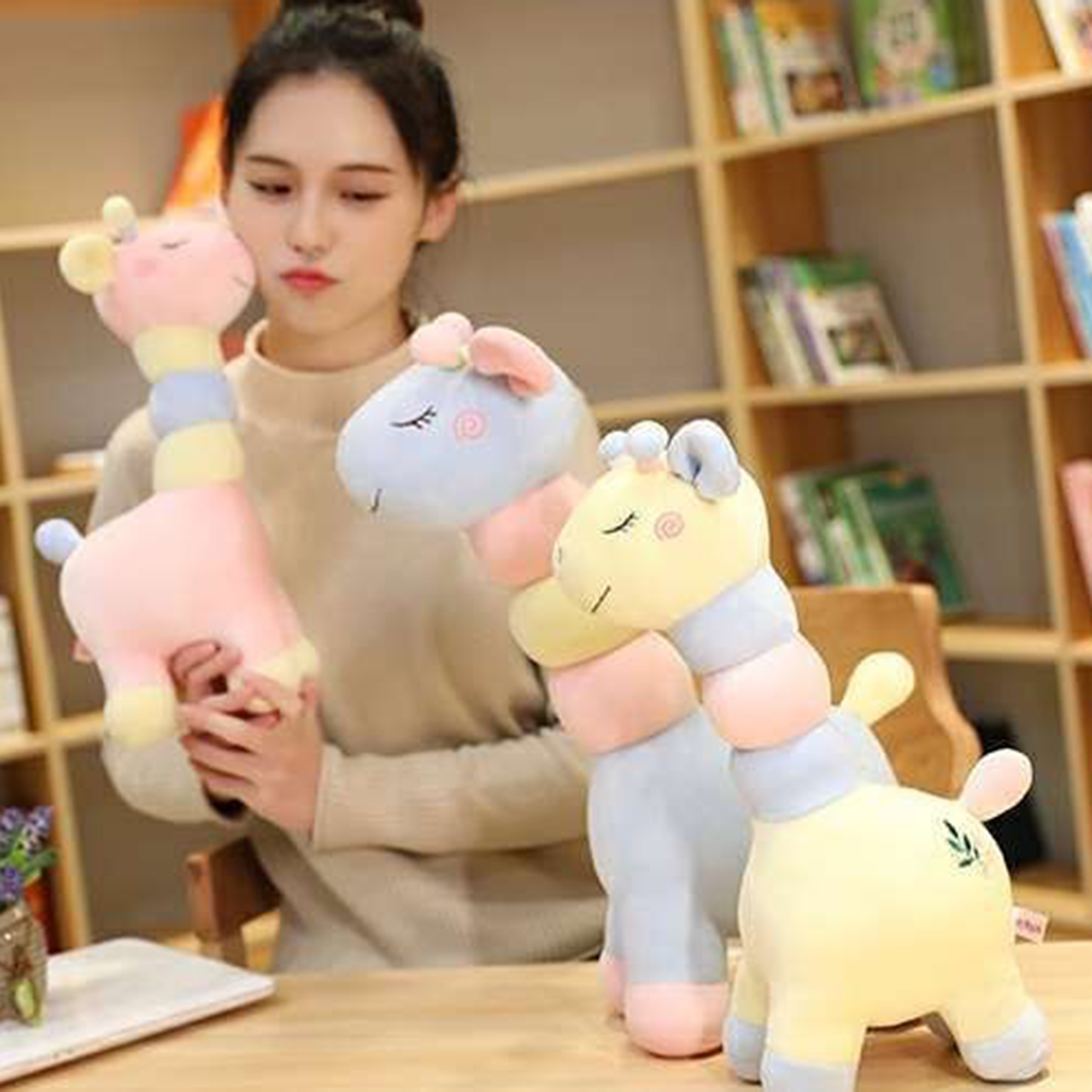 Non-Toxic Giraffe Toy Adorable Colorful Giraffe Plush Toy Soft Stuffed Animal For Kids
