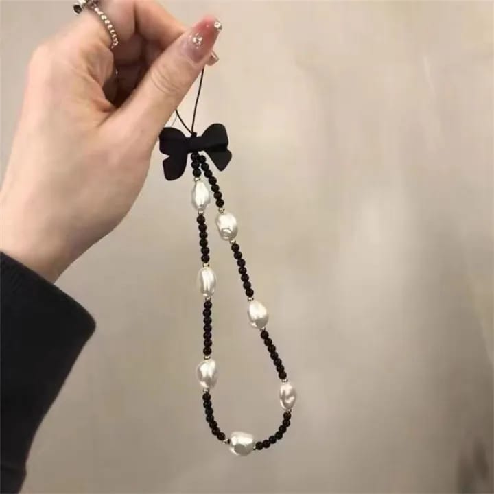 Korean Cute 3D Black Bow Beaded Phone Chain – White Bead Lanyard Charm for Phone, Girls Hanging Rope & Pendant Decoration