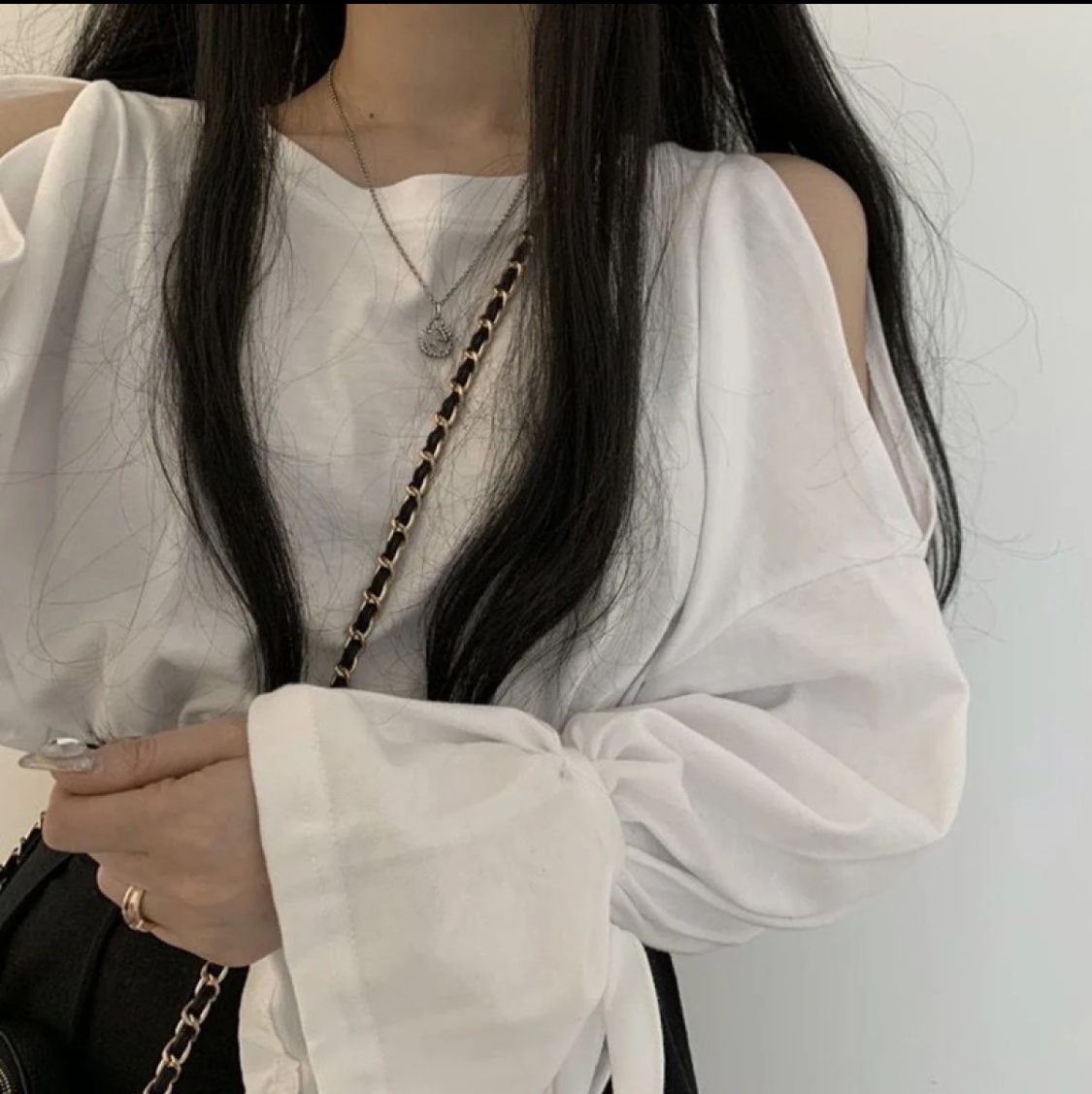 Korean temperament strapless long-sleeved shirt female round neck loose bottoming top for womens and girls