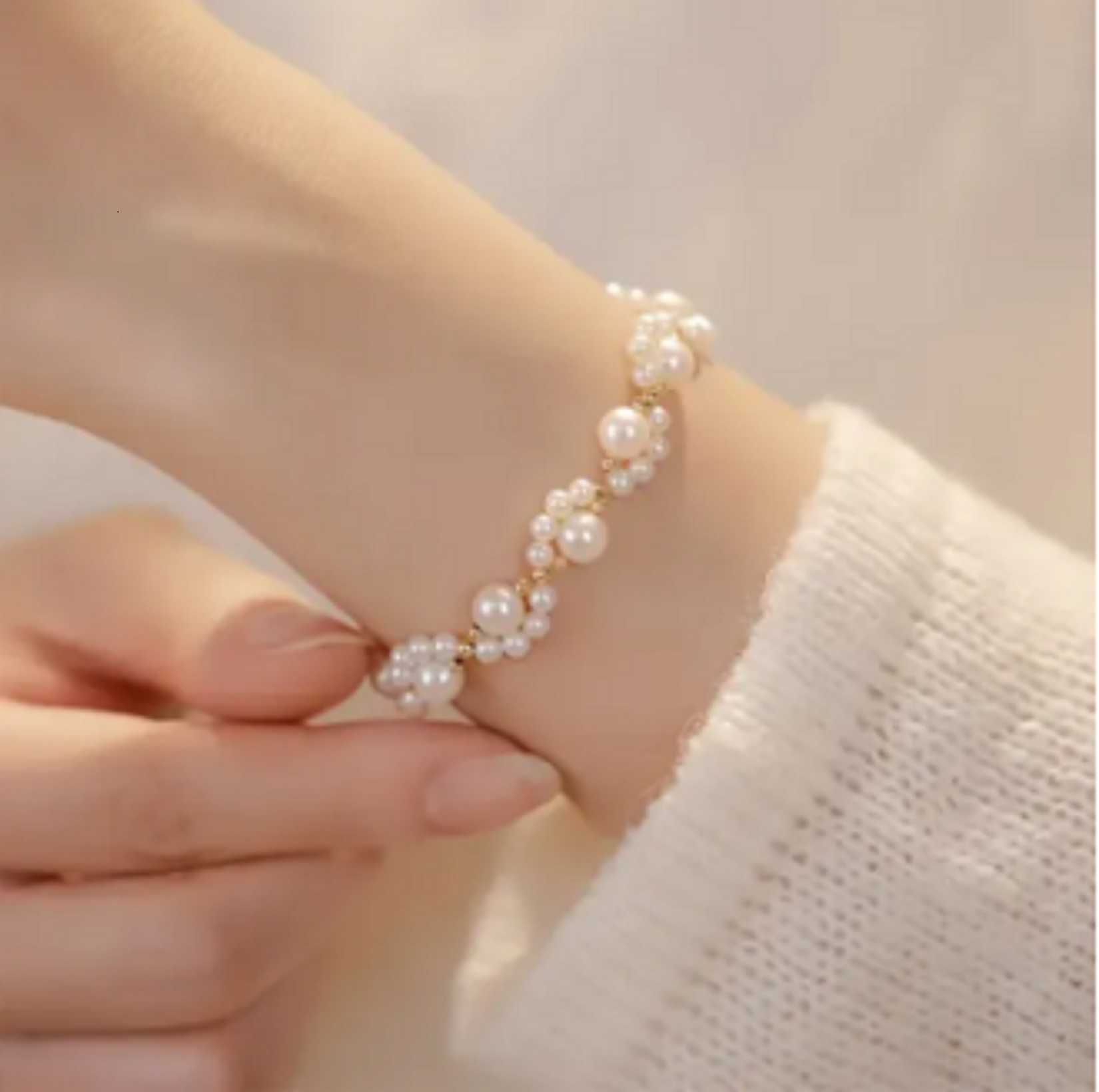 Elegant Cat's Paw Pearl Beaded Bracelet for Girls & Women Fashion Jewelry Cute Charm Bracelet