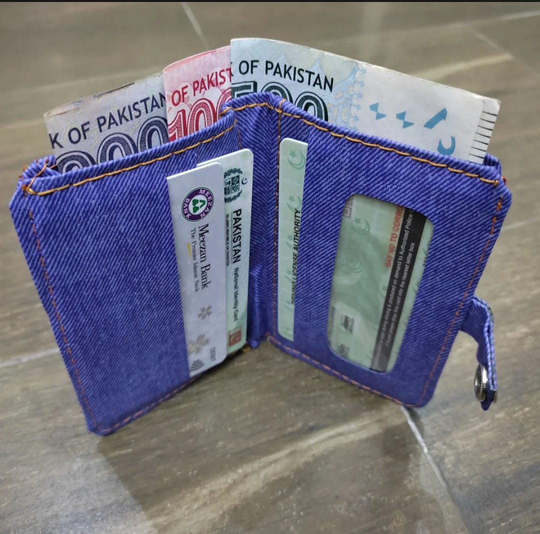 Best Hot Selling Smart and Slim Card holder wallet for men and women and kids as well .