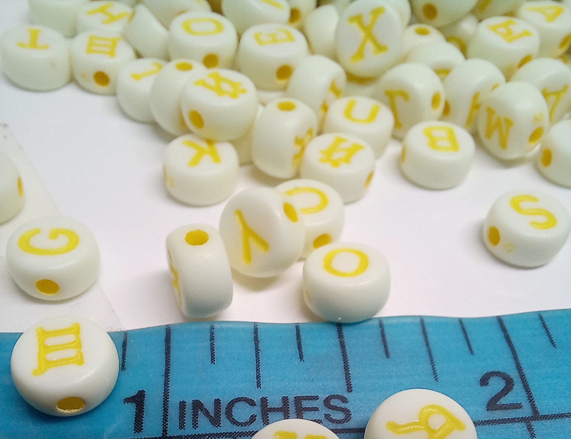 Pack of 50pcs, Mix Alphabet letters A-Z, 7mm, loose Spacer rounded Acrylic Beads DIY Jewelry Making.