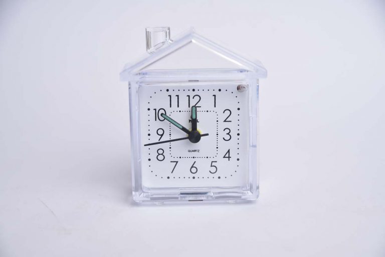 Home and Travel use Alarm Clock Small Quartz on snooze with clock Light deman- Resin white Crystal Clock children table clock-