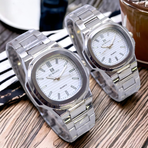 COUPLE CHAIN WATCH  GOOD LOOKING DILE GOOD QUALITY