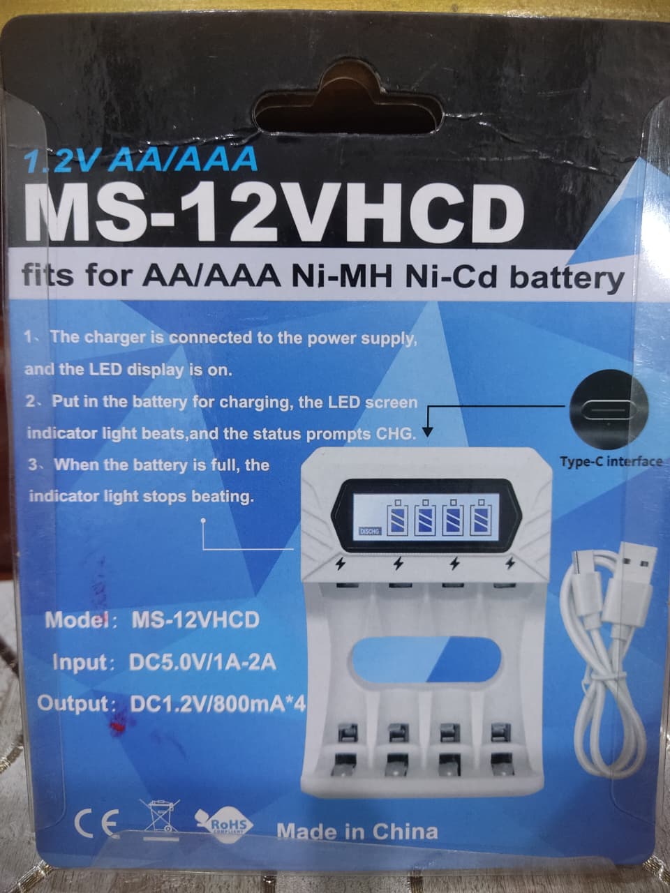 Rechargeable Cell charger battery  charger USB powered Type C Fast Charging 4 Slot with LCD power display