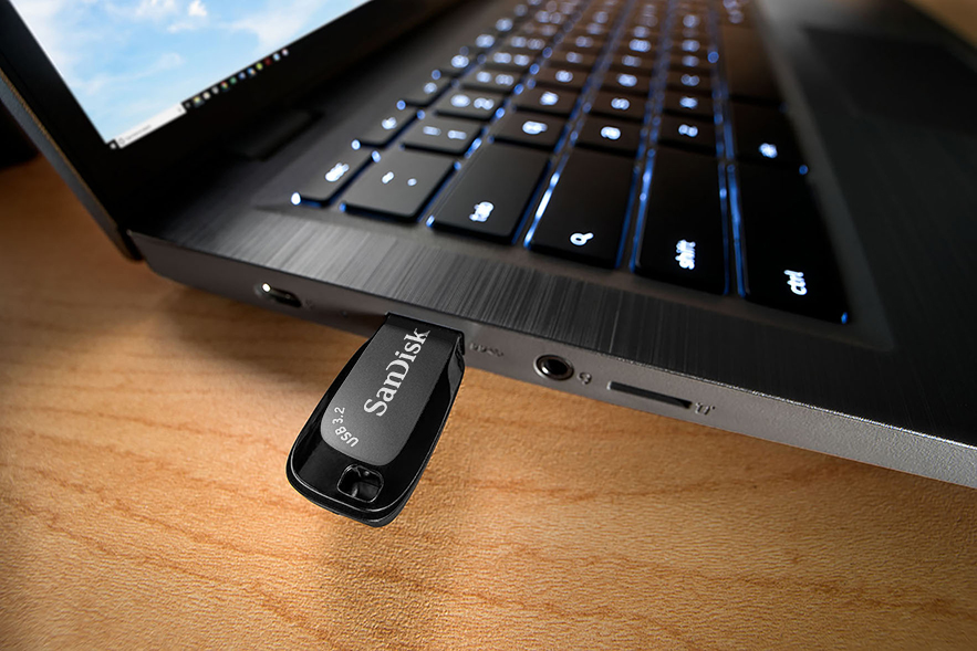 Free Gift + SanDisk Ultra Shift USB 3.2 Gen 1 Flash Drive 150MBS