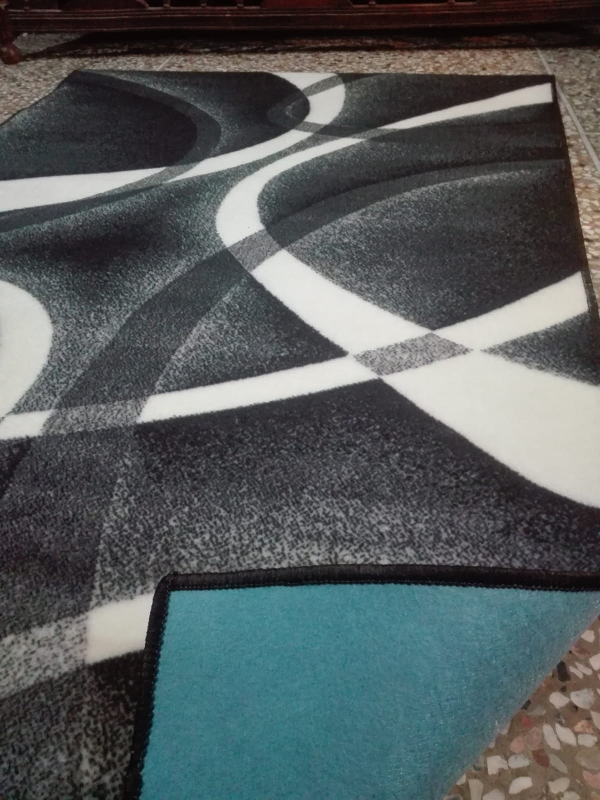 carpet center piece 5ft x 8ft, carpet rugs 5ft x 8ft, estimated (150cm x 240 cm)