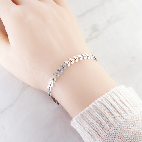 Jewels & Glow HOVANCI Beach Theme Jewelry | Novelty Plus Size Stainless Steel Water Resistant Wheat Leaf Anklet | Personalized Minimalist Leaf Shaped Chain Bracelet | Real 925 Sterling Silver Fashion Leaf Synthetic Pearl Charm Bracelet for Women | Gold-Pl