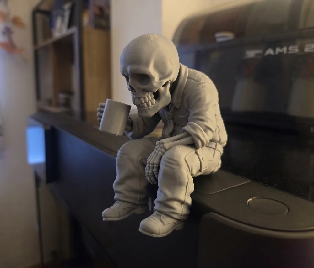 Working to the Bone Office Skeleton Figurine – Funny Desk Decor Statue, Humorous Overworked Skeleton Sculpture, Creative Resin Office Ornament for Home, Workspace & Coworker Gifts, Gothic Comedy Collectible Art Piece
