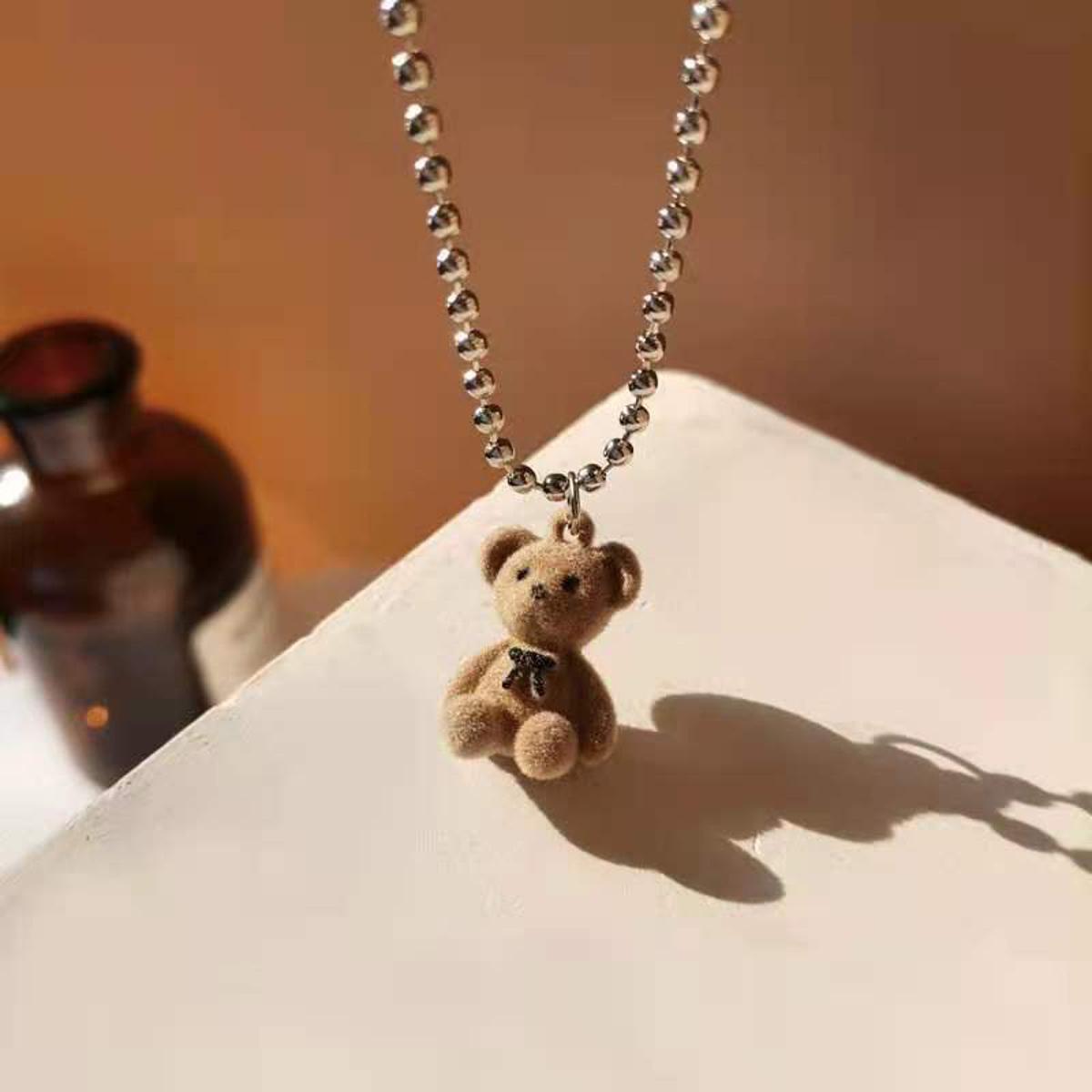 Cute Bear Pendant Necklace for Girls Korean Fashion Bear Long Neck Chain Necklaces Cute Collar Fashion Jewelry