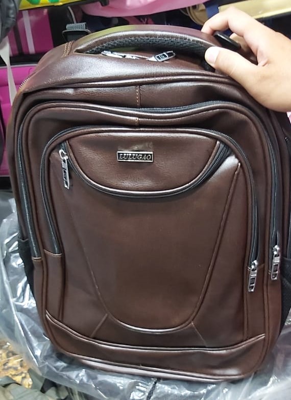 leather backpack that fits laptop