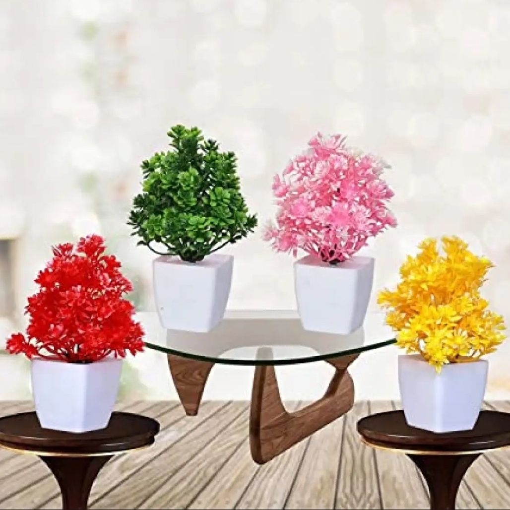 Pack of 4 Mini Plant Artificial Decoration Piece with pot Best for home