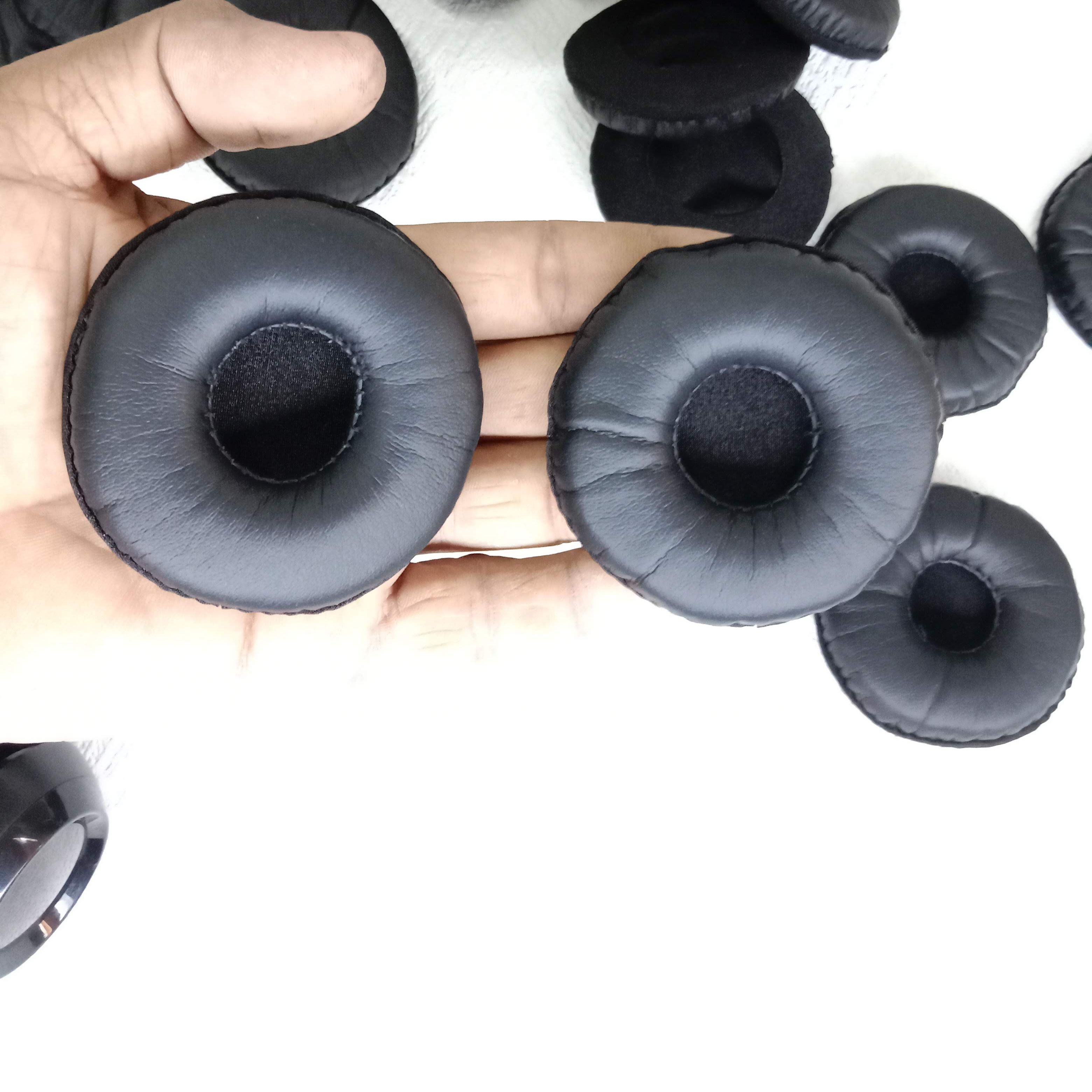 Logitech H390 Ear Pads 1 Pair Soft Memory Foam Replacement Cushions for headgear , Comfortable Protein Leather, Noise-Isolating, Easy Install, 2 paces  Durable headphones Ear Cups,  Foam Best H 390 Earpads Thick Quality H390 headset ear pad covers sponge