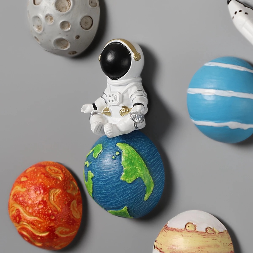 3D Planet Fridge Magnet/ Astronaut Magnetic Fridge Stickers/ Space Shuttle  Saturn Jupiter EARTH Shape Magnet Message Board Decoration