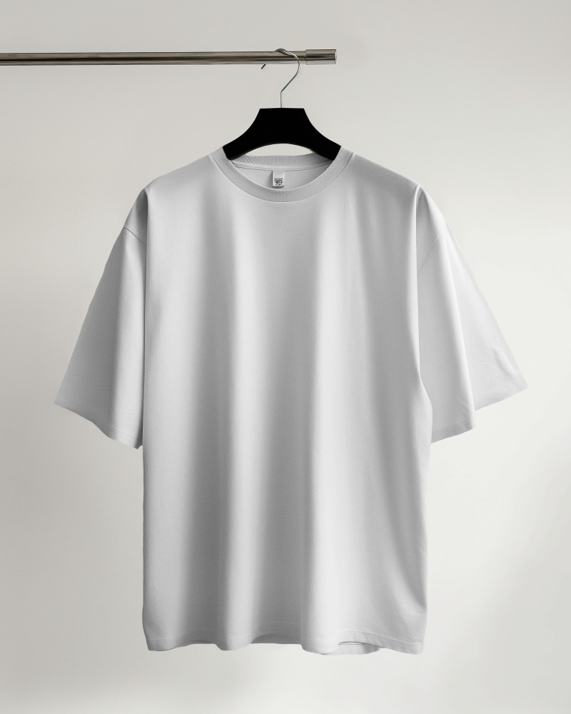 Glitzo Oversized Dropshoulder white Tshirt For Men/ Tshirt For Women / Unisex Tshirt / Tshirt For Boys / Tshirt For Girls