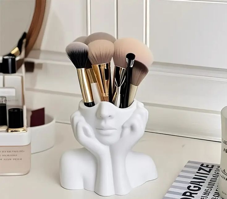 Small Face Sculpture Vase Modern Home Decor