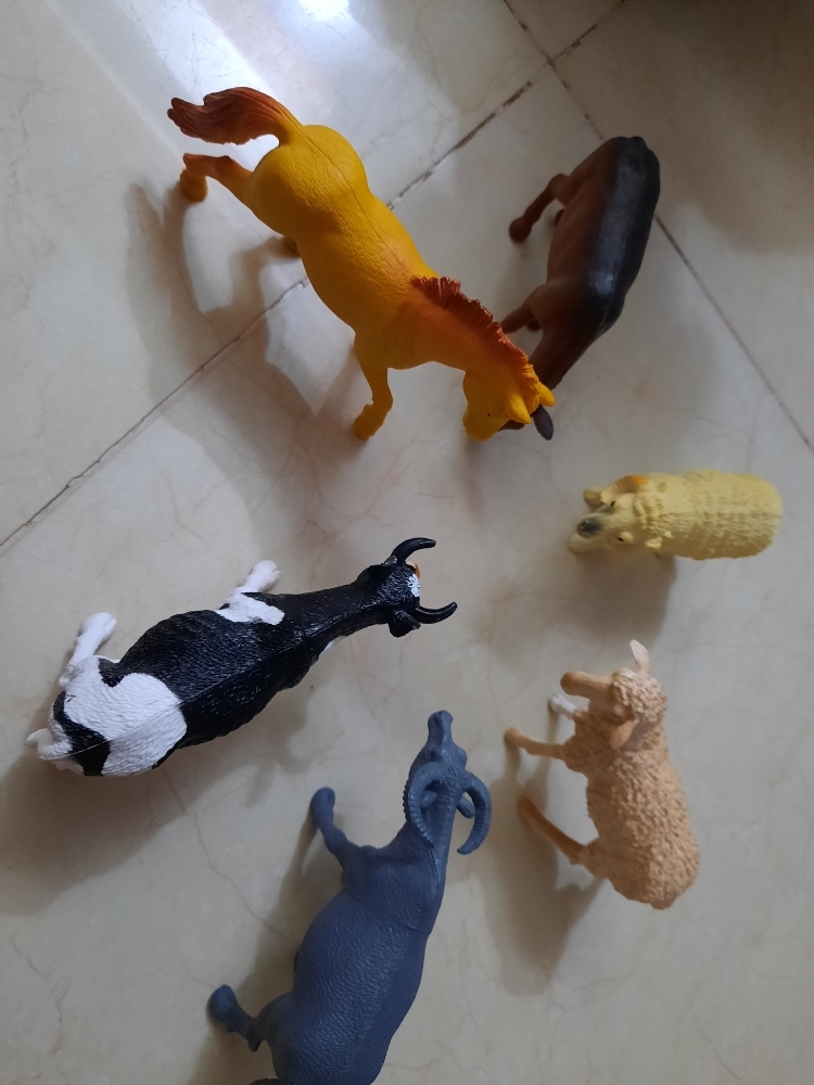 Realistic Farm Animal Toy Collection - Soft Plush Zoo Set with Cow & Goat - Perfect For Imaginative Play & Education - Durable Rubber Animal Set