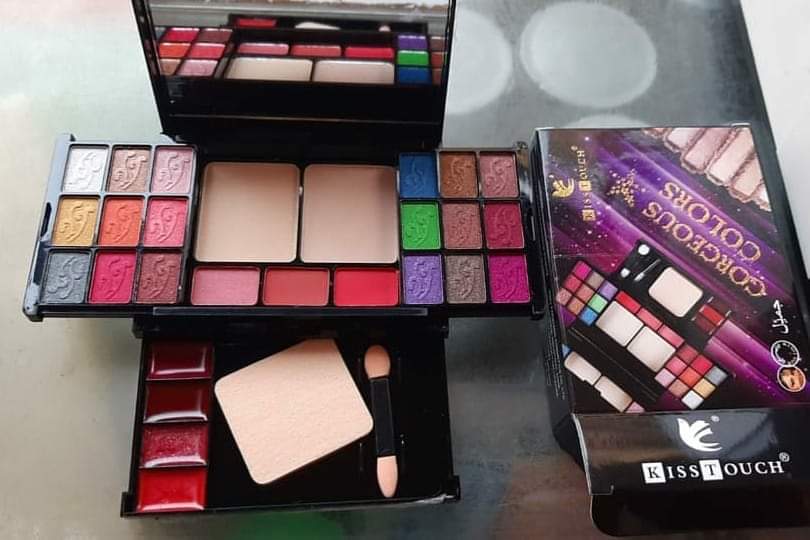 LOVELY MAKE UP KIT PALETTE ( ORIGINAL )