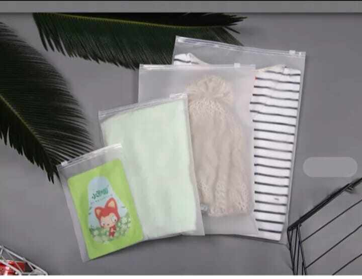 Zip Lock Plastic Bags – Slider Suit Packing Bags - Pack Of 100