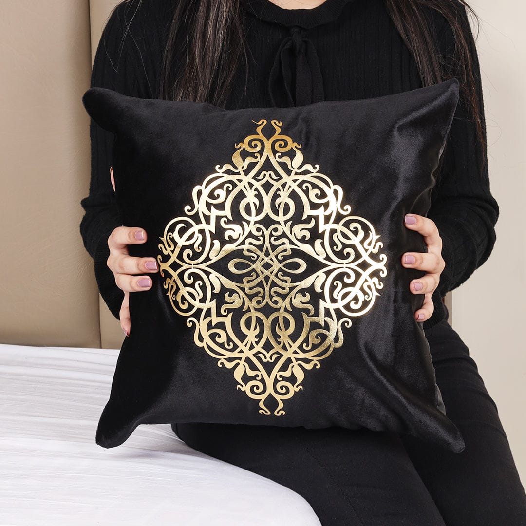 Luxury Motive Laser Velvet Cushion Cover