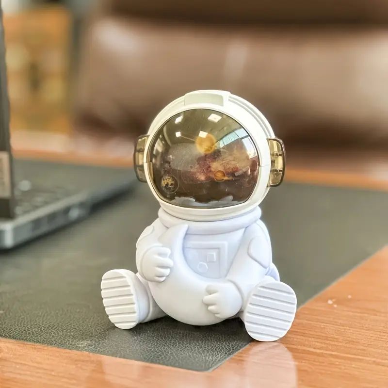 Air Humidifier Diffuser for Air Freshener / Aromatherapy - USB Desktop Fogger - Mist Maker Sprayer Portable Hu, aroma diffuser, Astronaut light , Astronaut Humdifire , New Humdifire ,Home decoration, mist, night light ,Air Purifier,Desktop Humidifier