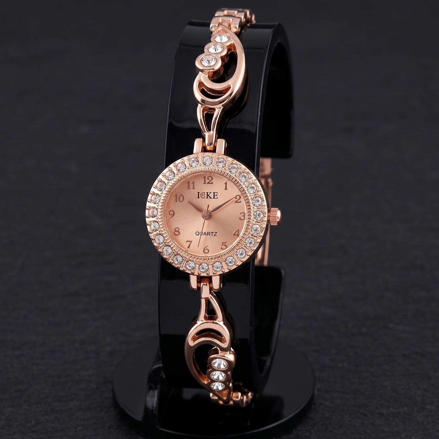 Elegant Bracelet Watch for Girls Women / Fancy Stylish Watches for Ladies Gift with Box / Round Dial and Exquisite Motifs