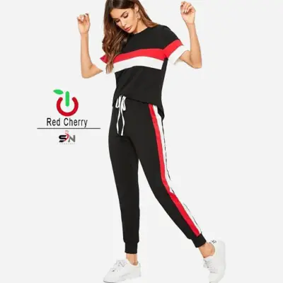 Stylish decent summer gym track suit for women soft n comfortable