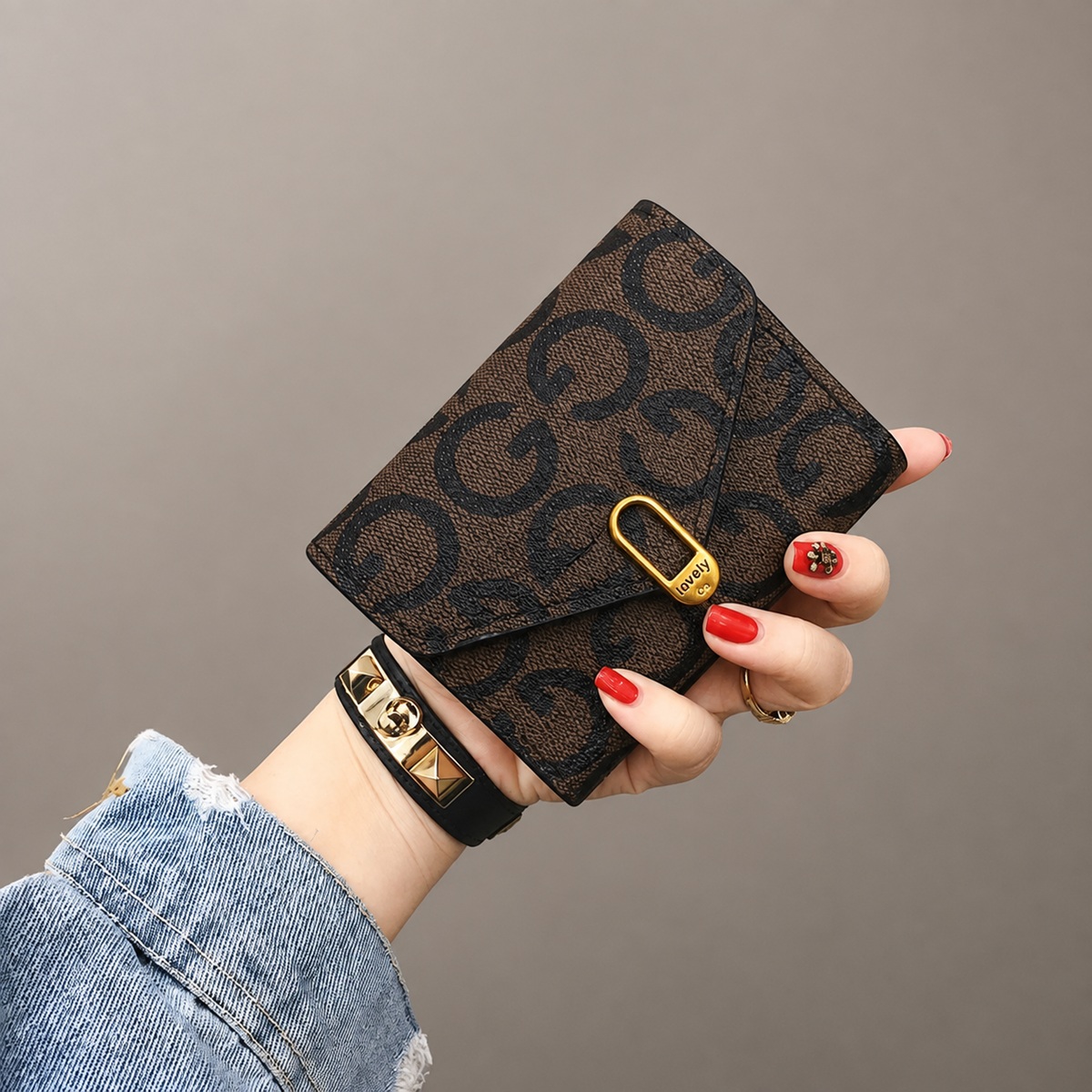 Women's Mini Envelope Wallet - Compact Foldable Card Holder with Metal Clasp