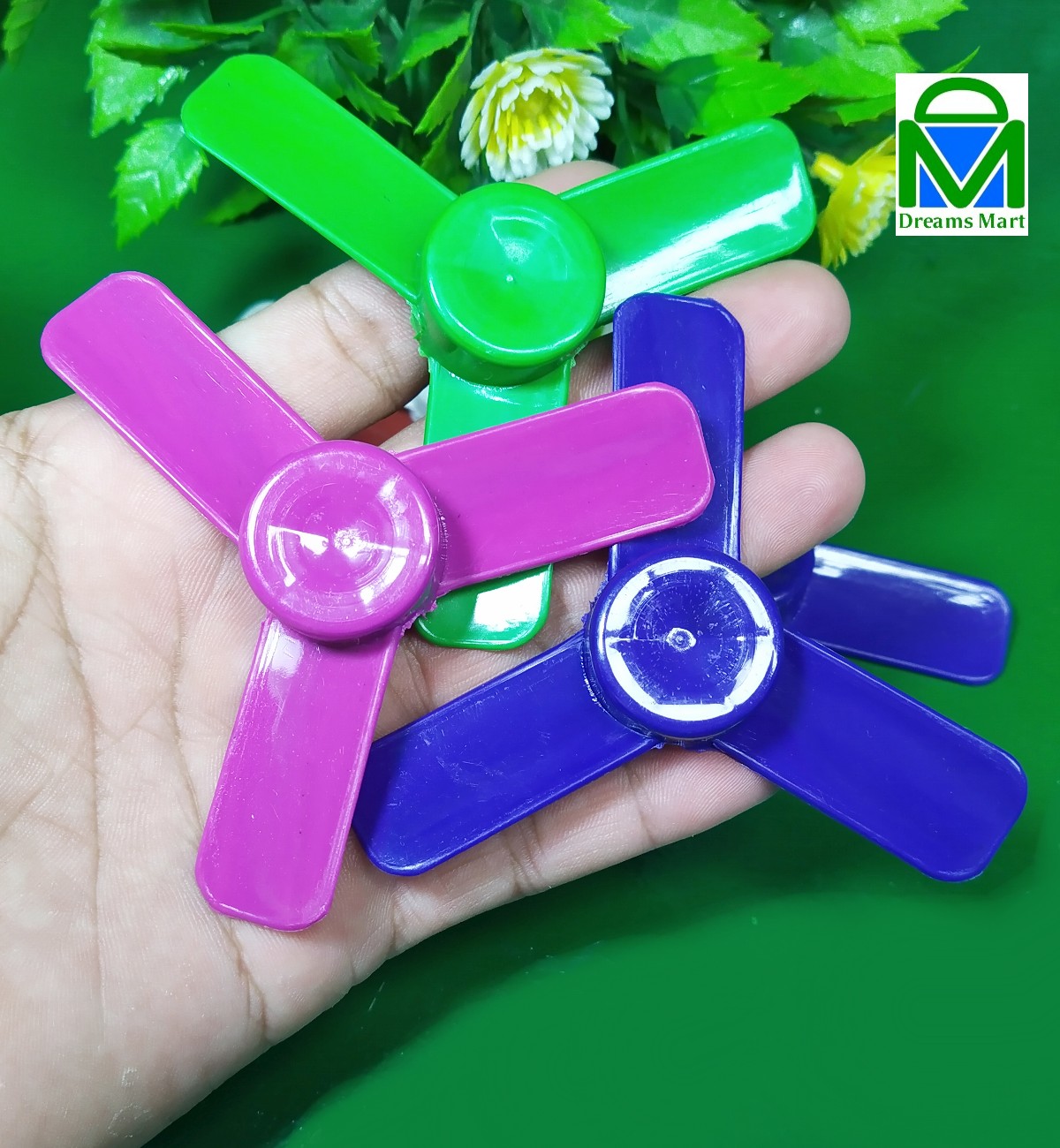 DreamsMart Pack of 4pcs 3.5-inch 3 Blades plastic propeller fan for mini DC motor air kids toy motor DIY science project
