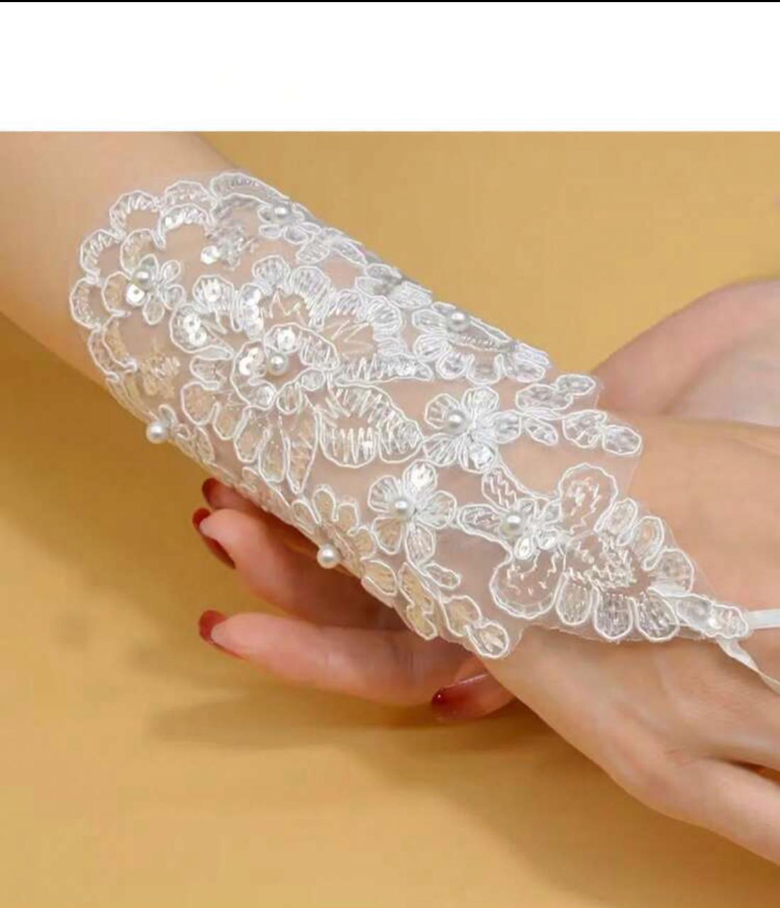 1 Pair Lace Fingerless Bridal Wedding Gloves For Girls Adjustable Faux Pearl Decor Short Gloves - Stretchy Polyester Material - Perfect For Bridal Wedding /Party