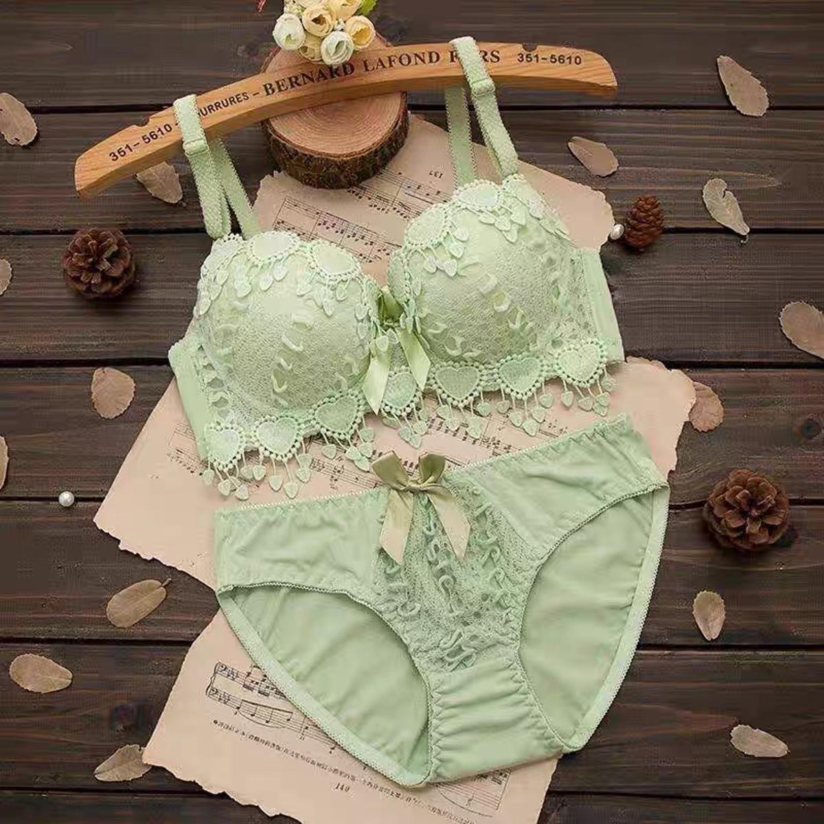 New Sexy Design Bra Set Unique Lace Style With painty Set For Women Padded  or Removable Pad Wire Bra For Girls Net Style Underwear (skin, blue, red,  black and Green color available