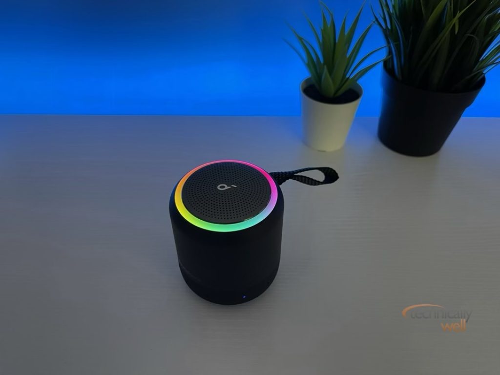 Soundcore-mini-3-pro-portable-bluetooth-speaker-black