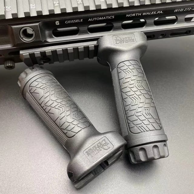 Front Grips Fore Griphand Grip 1holder 20mm Rail 1airsoft M4 M16 Ar15