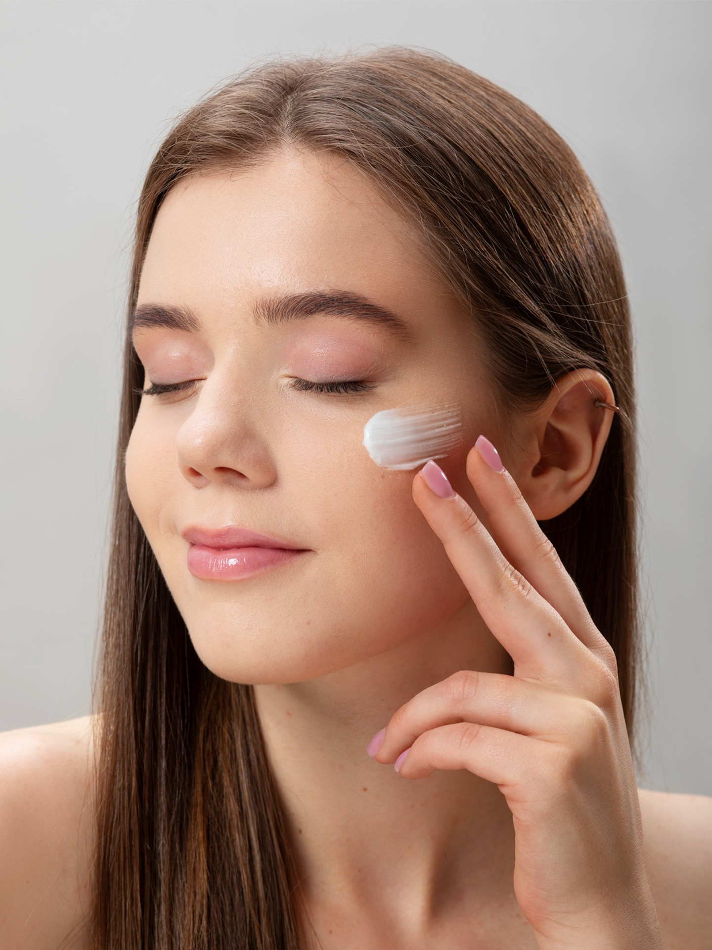 Golden Pearl SPF 60 Vitamin C Sunscreen – Brightening Daily Glow