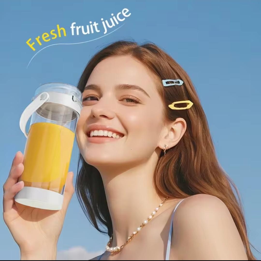Wireless Portable Juicer Blender USB Rechargeable Electric Fruit Juice Maker Cup, 2 in 1 Juicing & Direct Drinking Design, Mini Smoothie Mixer for Fresh Fruit Juice, Shakes and Smoothies, Lightweight 