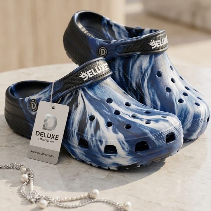 Deluxe footwear Light weight Crocs with soft sole for women | Deluxe shoes crocs for women Stylish crocs for women | Soft and comfortable ladies Clogs