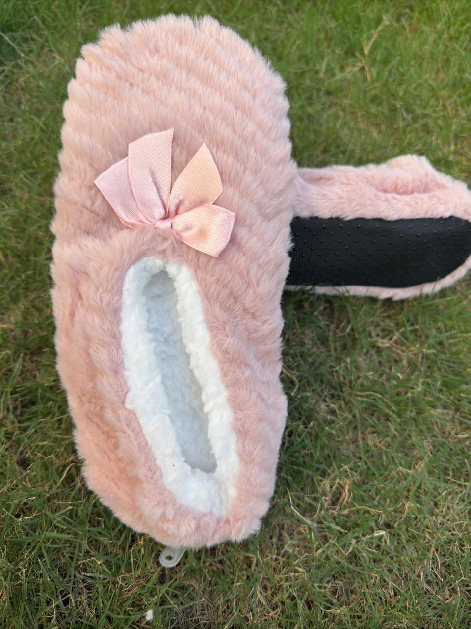 Luxury Faux Fur House Slippers with Bow Detail - Soft Plush Indoor Slip-On Shoes for Women