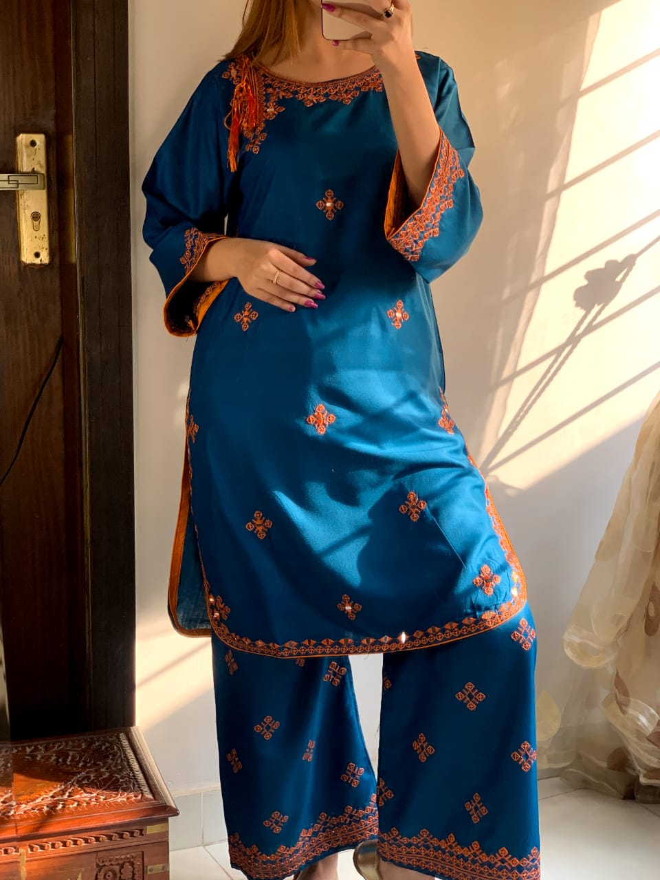 Fancy clothing hub linen Embroidery Two Pieces For GirlsBalochi mirror work fancy embroidery 2 pieces stitched dress for girls