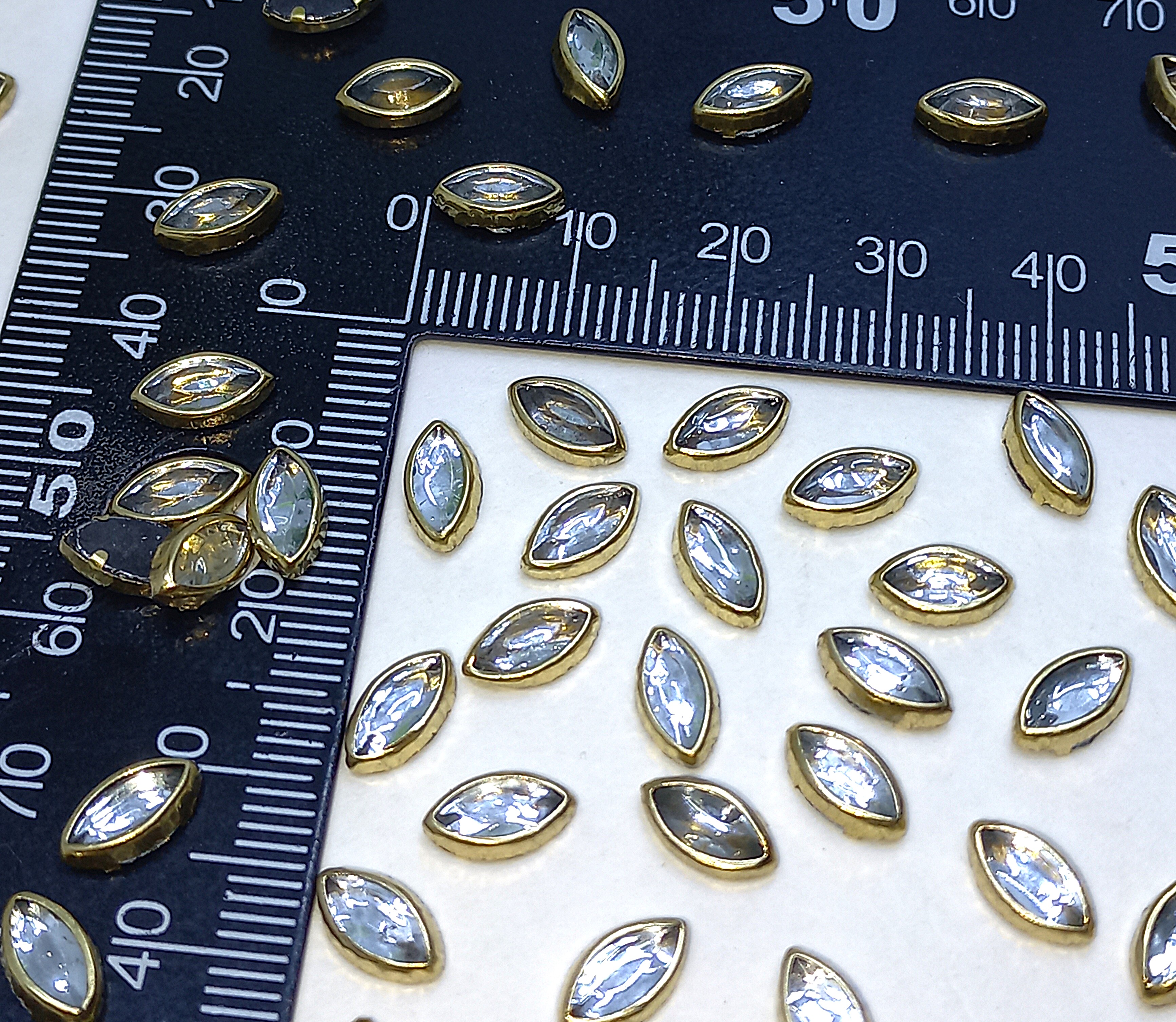 Metal Kundan Leaf Beads – 100pcs DIY Jewelry & Craft Findings.
