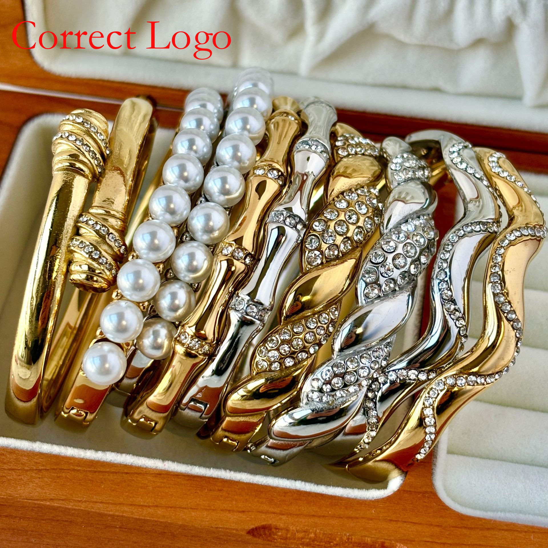Neues, vielseitiges Armband aus Edelstahl und Titan, 18 Karat vergoldet, mit Diamanten und Perlen besetzt – ein hochwertiges, trendiges Schmuckstück für Damen._voghion.com