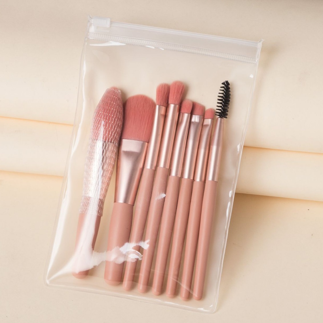 MISS Rose 8 Pcs Makeup Brush Set Random Colors