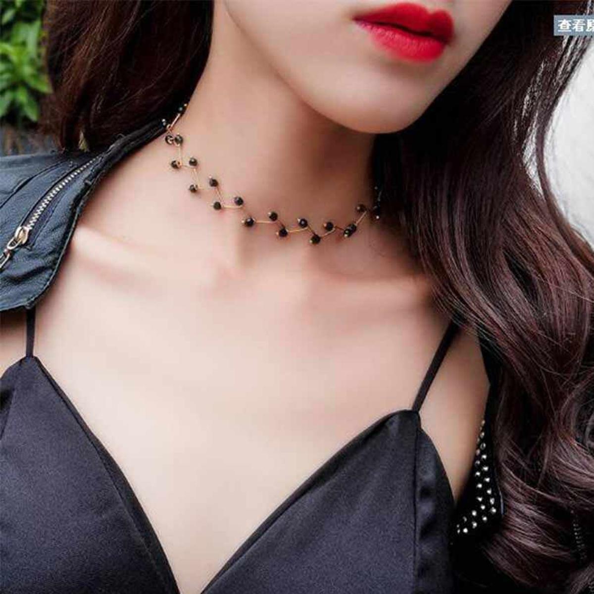 Simple and beauty full pearl necklace earrings and bracelet for girls for yours