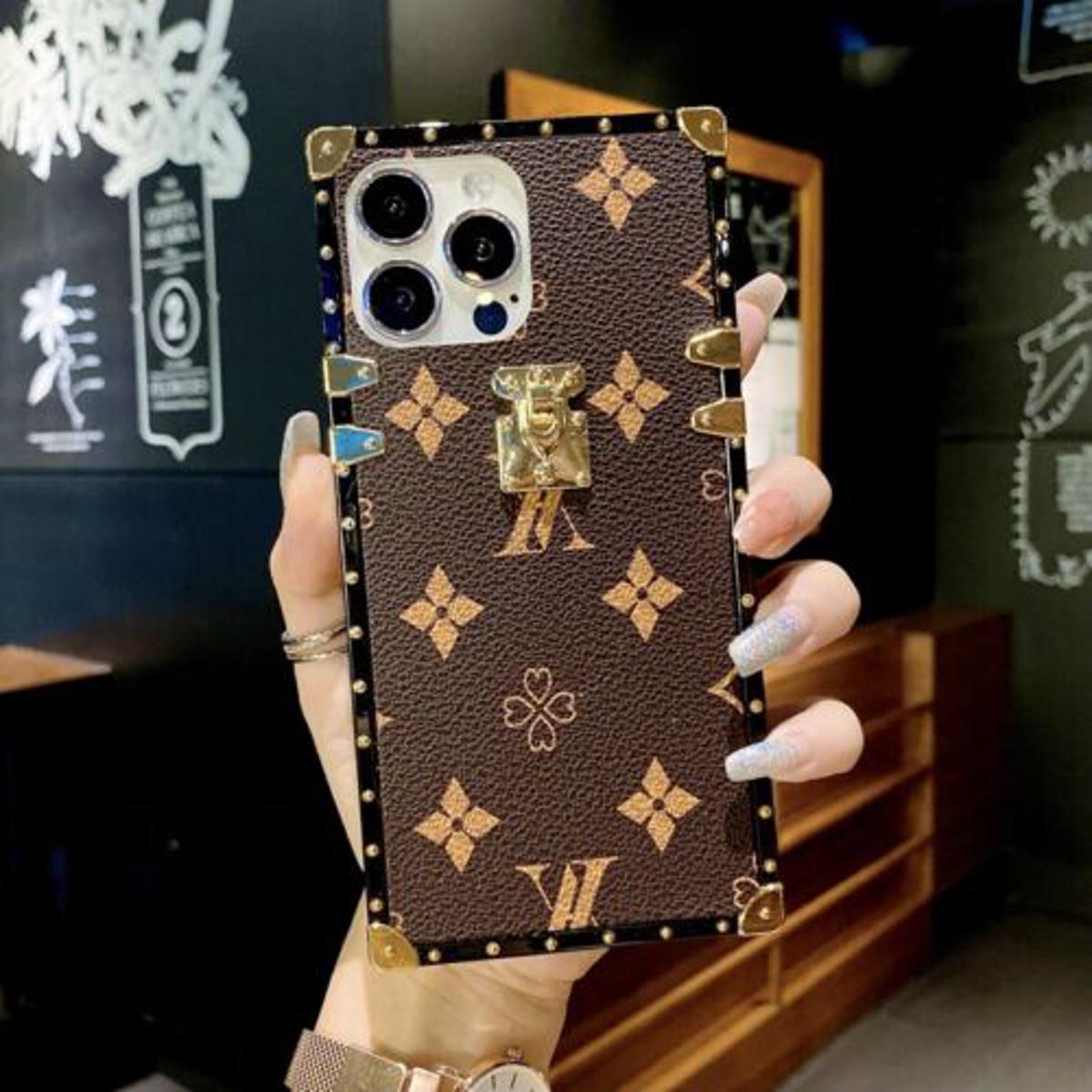 Lv Mobile Cover at Best Price in Pakistan - (2023) 