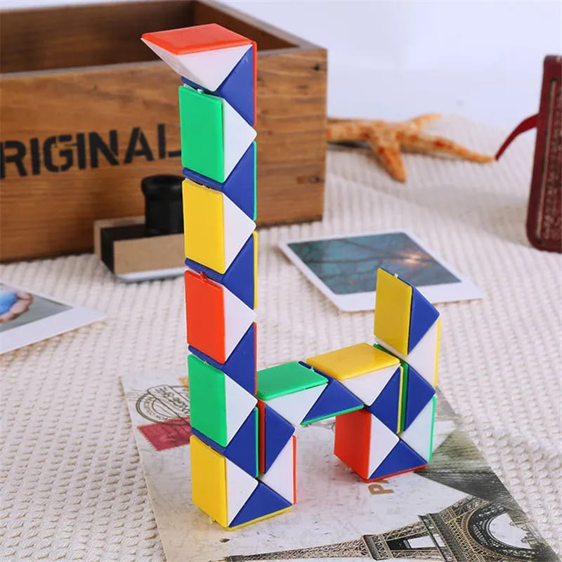 Snake puzzle snake Cube Pieces 24 Blocks Magic Cubes Mini Plastic Twist Puzzle Toy