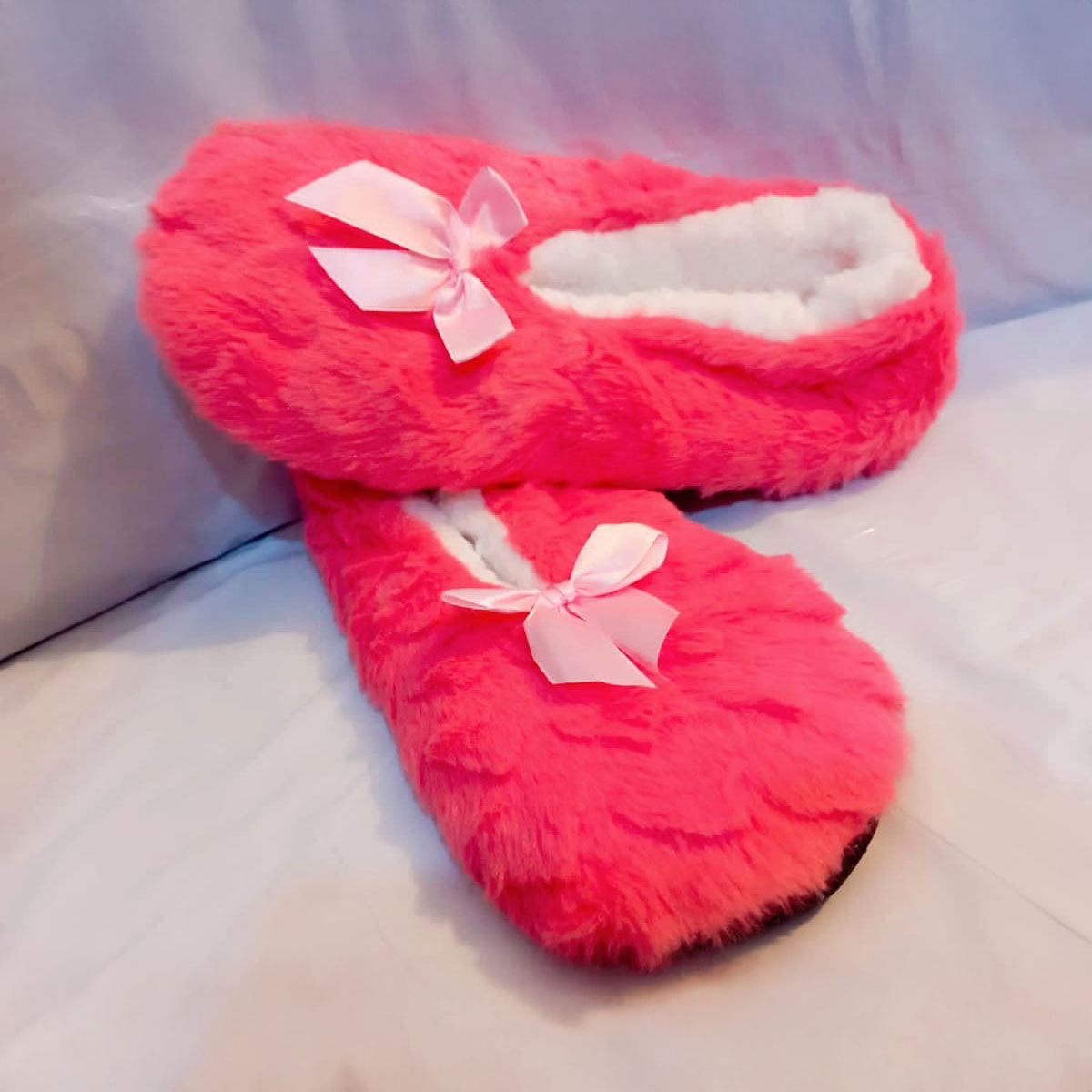 Women's Plush Indoor Slippers – Soft, Cozy, Warm for Carpet