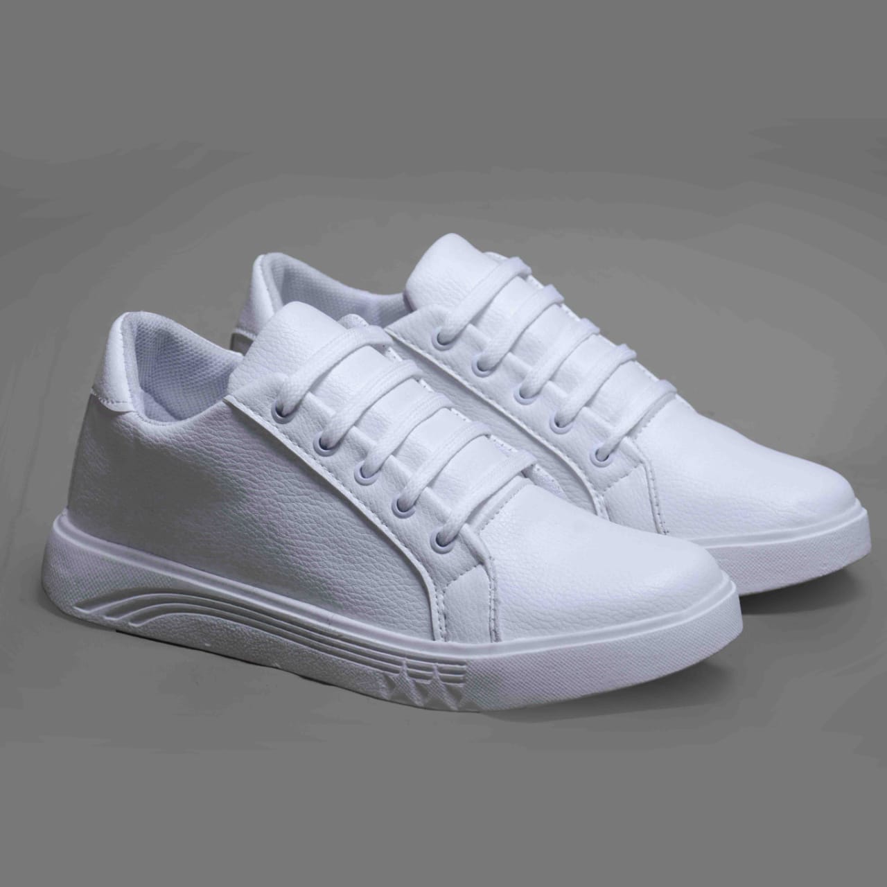 New Sneakers for Boys and  Girls