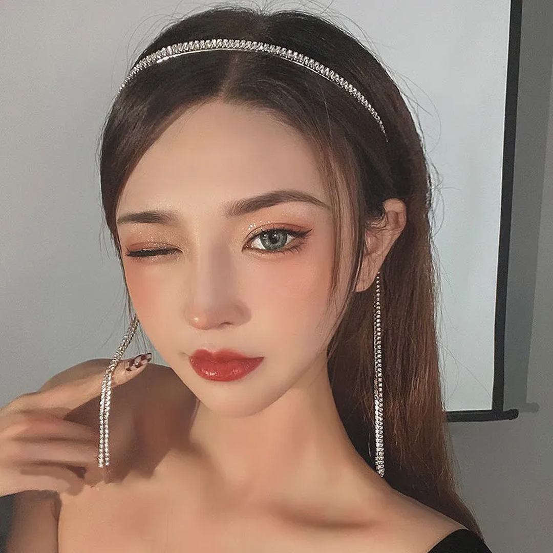 1 pcs Luxurious Shiny Rhinestone Chain Headband Tassel Metal Hairband Diamond Headband Fairy Tale Jewelry metal crystal hairband Fairy Air Flashing Diamond Tassel Hairpin Headband Headdress Long Bow Headbands with Pendant Luxury Wedding Jewelry
