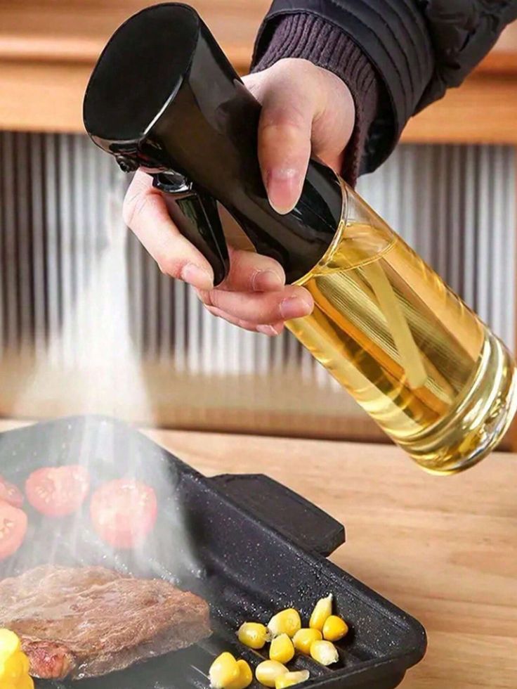 Oil Spray Bottle, Cooking Olive Oil Bottle Fitness Barbecue Spray Oil Dispenser Vinegar Air Fryer Sprayer Salad Gadgets (Glass Bottle)